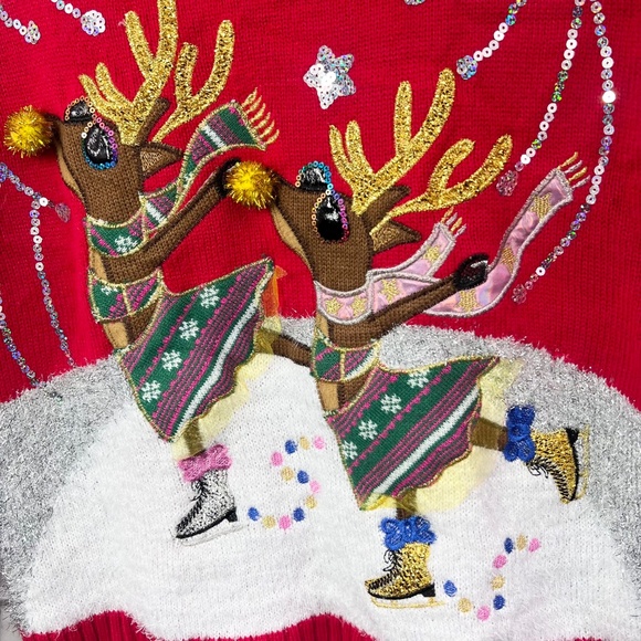 🎄|•HOLIDAY TIME•| Decorated Skating Reindeer Ugly Sweater Size Large - Picture 2 of 7
